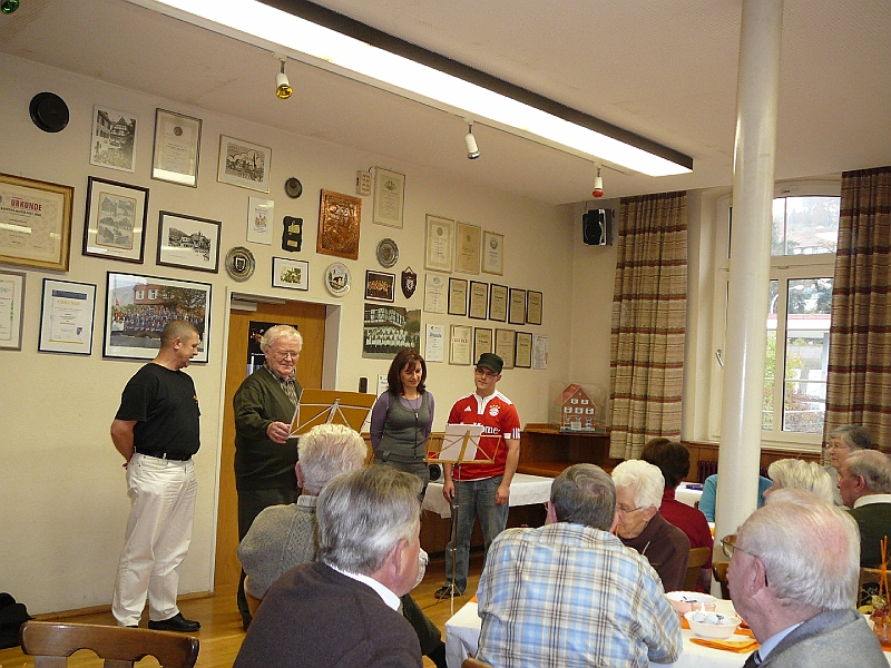 09 10 31 Seniorennachmittag (6).JPG